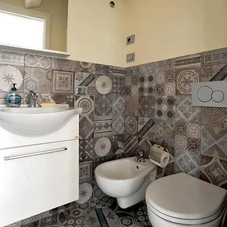 Vakantiehuis Casa Con Mini Piscina, Giardino E Area Giochi Per Bambini *