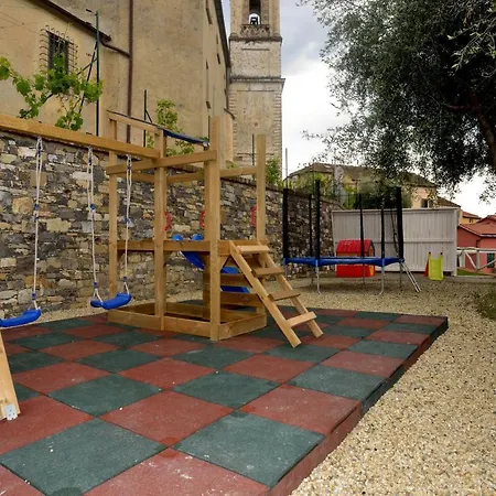 Vakantiehuis Casa Con Mini Piscina, Giardino E Area Giochi Per Bambini