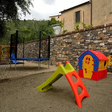 Vakantiehuis Casa Con Mini Piscina, Giardino E Area Giochi Per Bambini