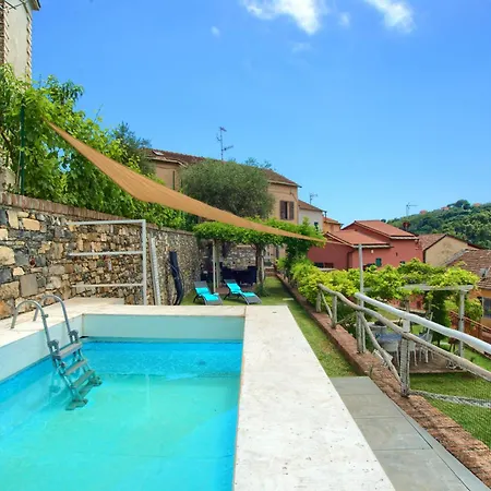 Holiday home Casa Con Mini Piscina, Giardino E Area Giochi Per Bambini Diano San Pietro