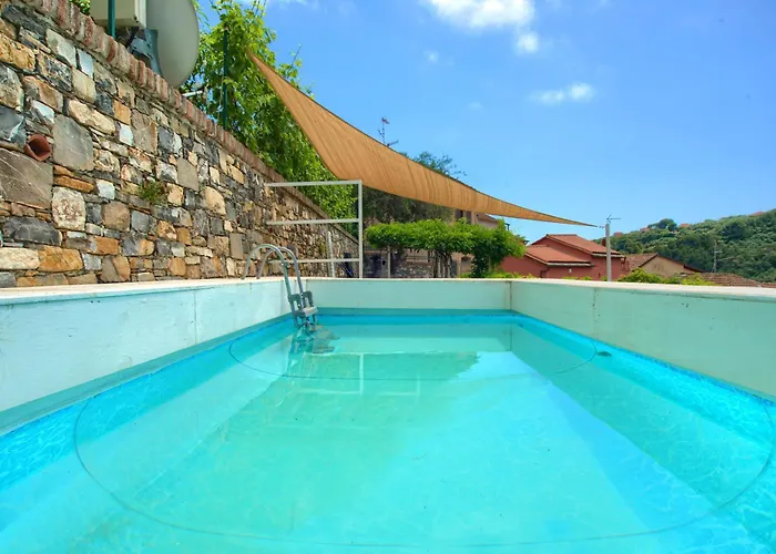 Casa Con Mini Piscina, Giardino E Area Giochi Per Bambini Diano San Pietro
