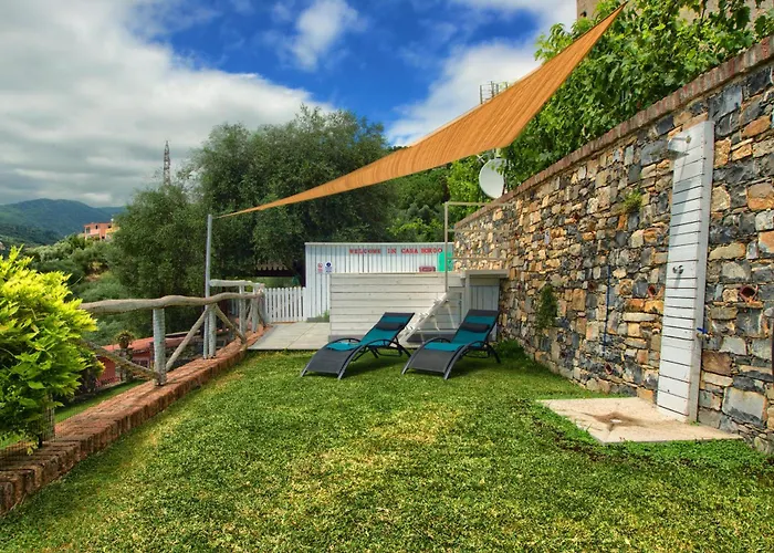 Casa Con Mini Piscina, Giardino E Area Giochi Per Bambini Сasa de vacaciones