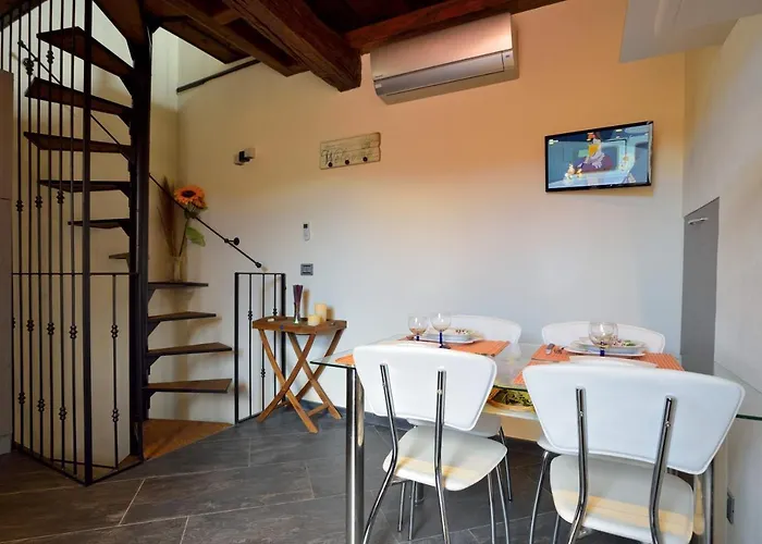 Casa Con Mini Piscina, Giardino E Area Giochi Per Bambini * Diano San Pietro