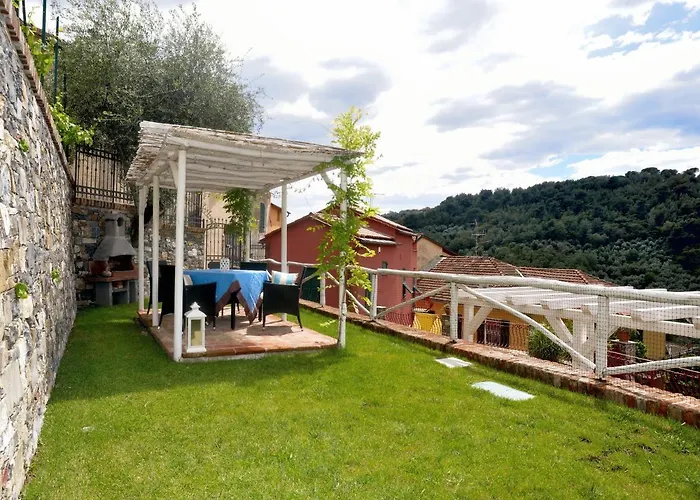 Casa Con Mini Piscina, Giardino E Area Giochi Per Bambini Дом отдыха *